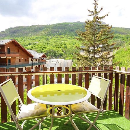 Coquet Appartement Type 2 De 56 M² En Centre Ville Briançon Buitenkant foto