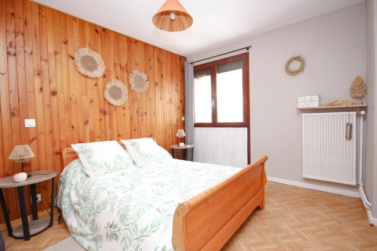 Coquet Appartement Type 2 De 56 M² En Centre Ville Briançon Buitenkant foto